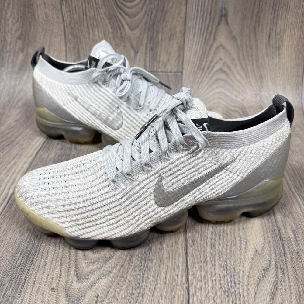Nike Air VaporMax 3.0 Men 9 Pure Platinum Metallic Silver AJ6900-101 Running